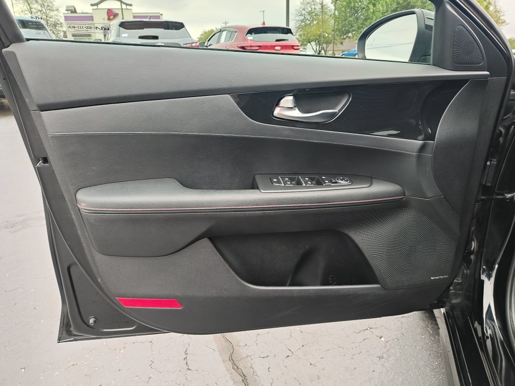 Used 2023 Kia Forte GT FWD image 11