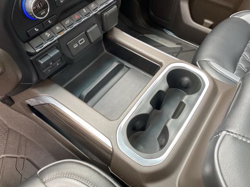 Used 2019 Chevrolet Silverado 1500 RST image 41