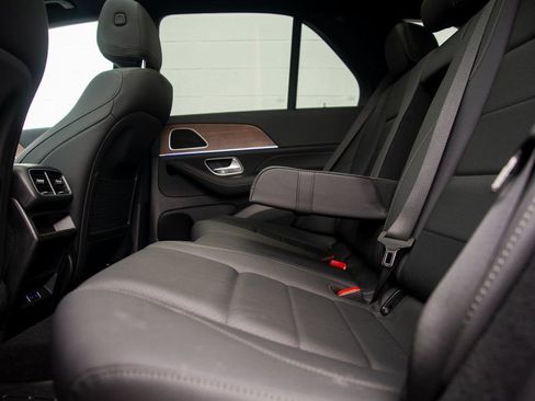 Used 2025 Mercedes-Benz GLE 350 4MATIC image 28