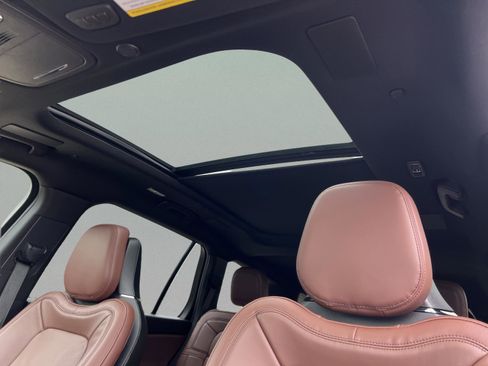 New 2026 Lincoln Aviator Reserve w/ Luxury Package RWD image 22