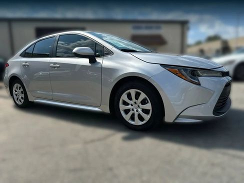 Used 2024 Toyota Corolla LE FWD image 15
