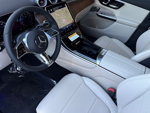 New 2026 Mercedes-Benz GLC 300 image 9