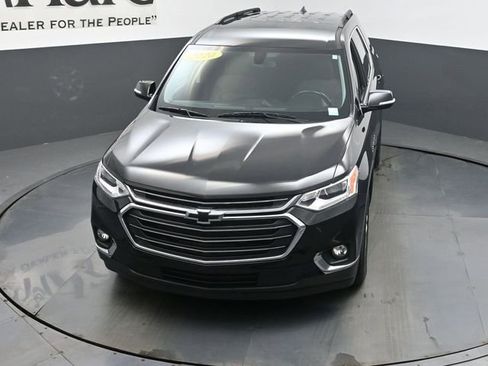 Used 2020 Chevrolet Traverse LT FWD image 60