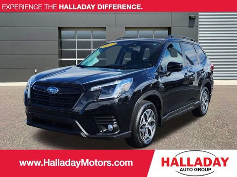 Certified 2023 Subaru Forester Premium AWD/4WD image 1