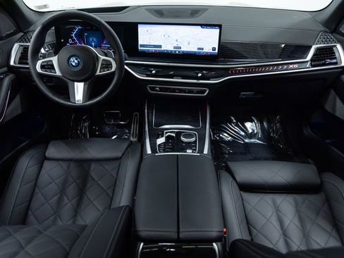 Certified 2025 BMW X5 xDrive50e w/ M Sport Package image 21