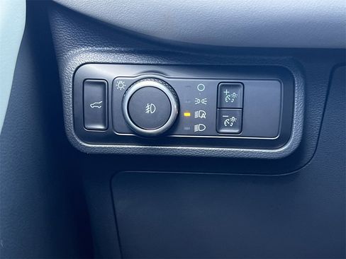 New 2025 Ford Explorer Active w/ Active Comfort Package image 15