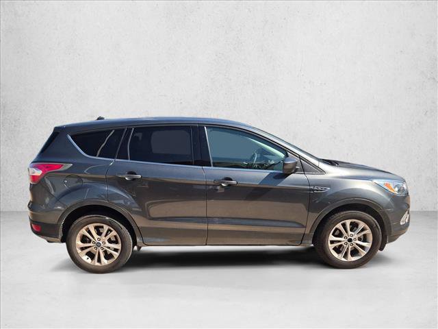 Used 2017 Ford Escape SE w/ SE Cold Weather Package FWD image 4