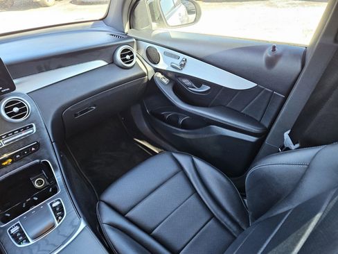 Used 2021 Mercedes-Benz GLC 300 GLC 300 image 16