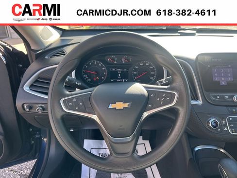 Used 2022 Chevrolet Malibu LT image 11