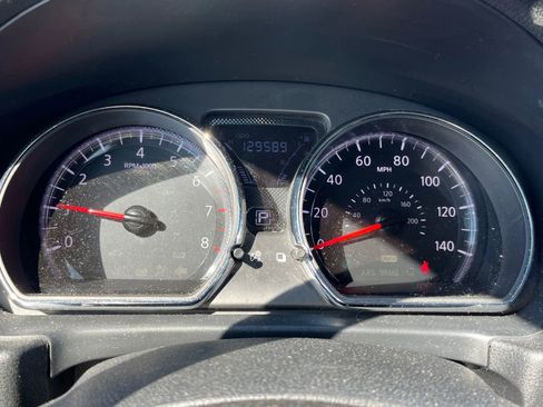 Used 2019 Nissan Versa SV image 17