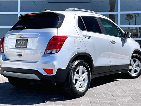 Used 2018 Chevrolet Trax LT w/ LT Convenience Package image 13