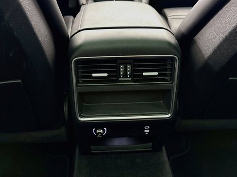 Certified 2023 Porsche Cayenne AWD/4WD image 26
