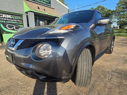 Used 2017 Nissan Juke SV w/ Technology Package FWD image 57