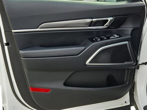 Certified 2024 Kia Telluride S w/ S Sunroof Package image 14