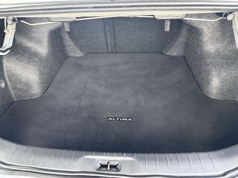 Used 2024 Nissan Altima 2.5 SR FWD image 23