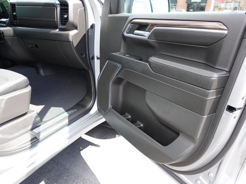 Used 2023 Chevrolet Silverado 1500 LT AWD/4WD image 30
