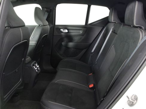 Used 2023 Volvo XC40 Recharge Ultimate w/ Protection Package Premier AWD/4WD image 30