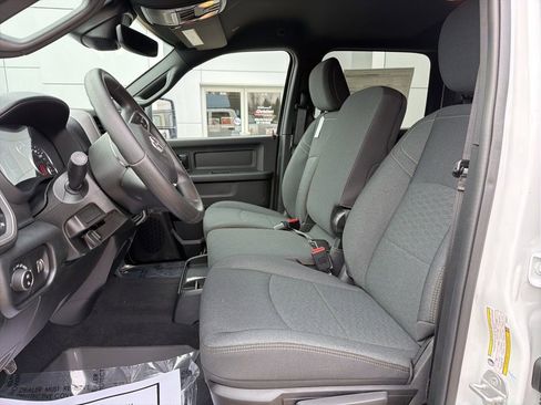 New 2026 RAM 2500 Tradesman AWD/4WD image 12