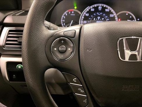 Used 2015 Honda Accord LX image 18