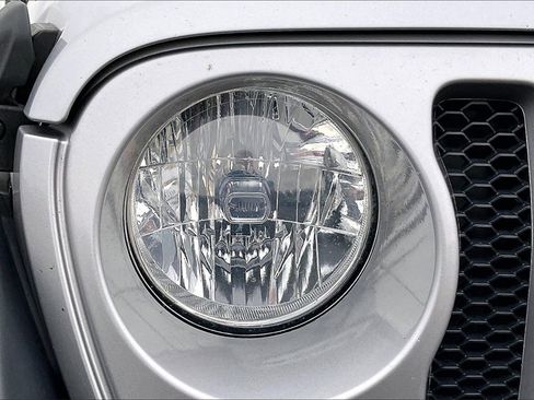 Used 2019 Jeep Wrangler Unlimited Sport S image 29