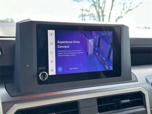 Used 2024 Toyota Tacoma TRD Off-Road image 19