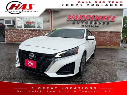 Used 2023 Nissan Altima 2.5 SV AWD/4WD image 1