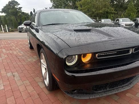 Used 2018 Dodge Challenger SXT w/ Super Sport Group (SS/T) RWD image 20