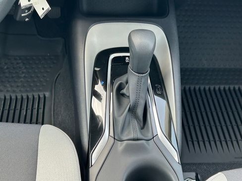 Used 2026 Toyota Corolla LE image 20