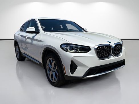 Used 2025 BMW X4 xDrive30i AWD/4WD image 1