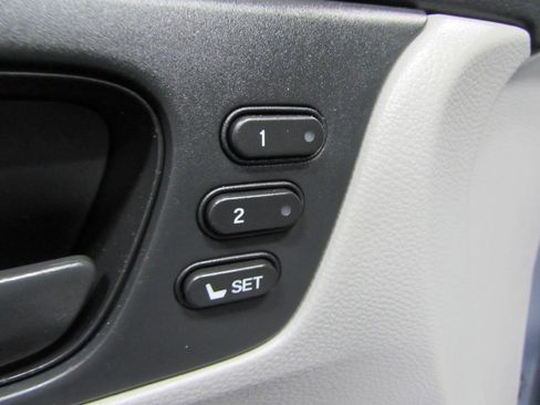 Used 2024 Honda Odyssey EX-L image 21
