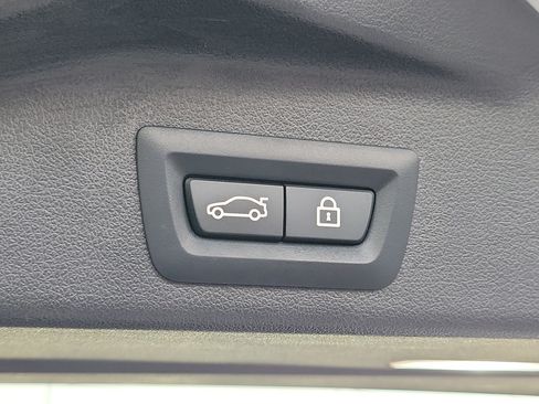 Used 2023 BMW X5 sDrive40i w/ Premium Package RWD image 9