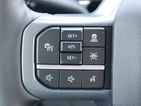 New 2025 Ford F150 Lariat w/ Equipment Group 501A Mid image 17