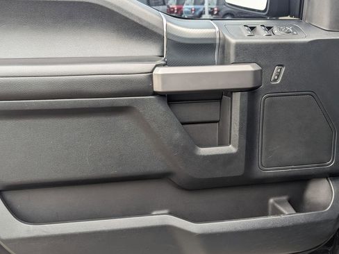 Used 2019 Ford F150 XLT w/ Equipment Group 302A Luxury image 12