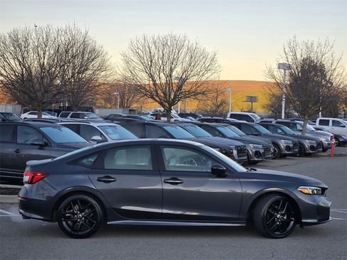 Used 2025 Honda Civic Sport image 3