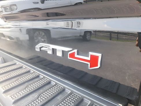 Used 2023 GMC Sierra 1500 AT4 w/ AT4 Preferred Package image 27