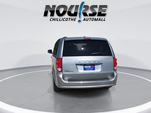 Used 2019 Dodge Grand Caravan SXT FWD image 7