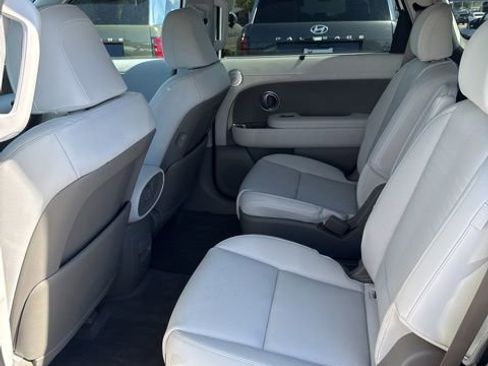 Used 2026 Hyundai Palisade Limited AWD/4WD image 11