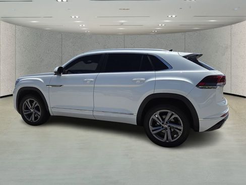 Used 2024 Volkswagen Atlas Cross Sport SEL R-Line image 5