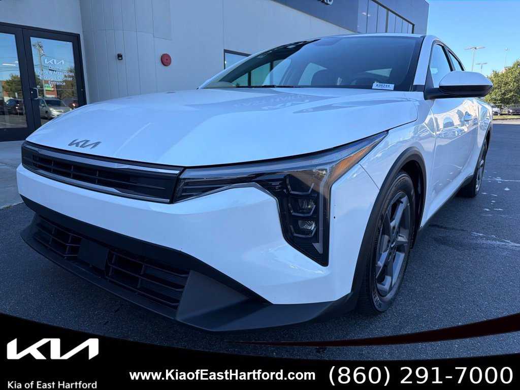 Used 2025 Kia K4 FWD image 3