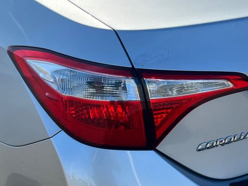 Used 2015 Toyota Corolla LE FWD image 20