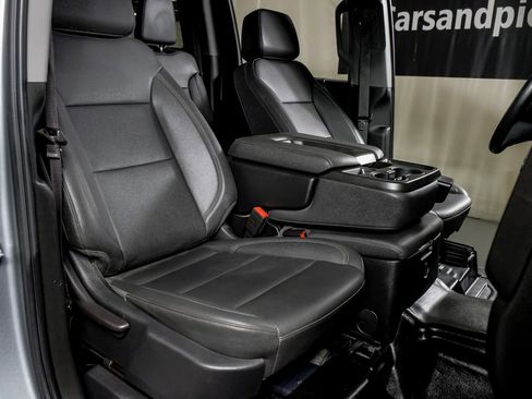 Used 2024 GMC Sierra 3500 Pro image 27