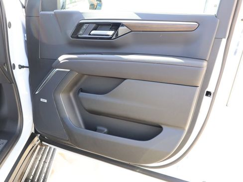 New 2026 Chevrolet Suburban High Country AWD/4WD image 45