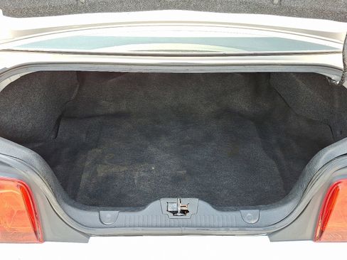 Used 2012 Ford Mustang Coupe image 29