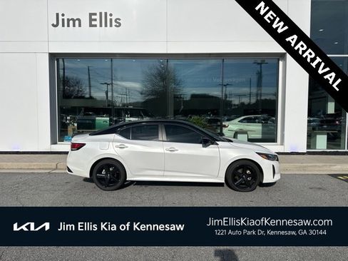 Used 2024 Nissan Sentra SR w/ SR Premium Package image 1