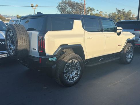 Used 2025 GMC Hummer EV 3X w/ LPO, Sport Package image 3
