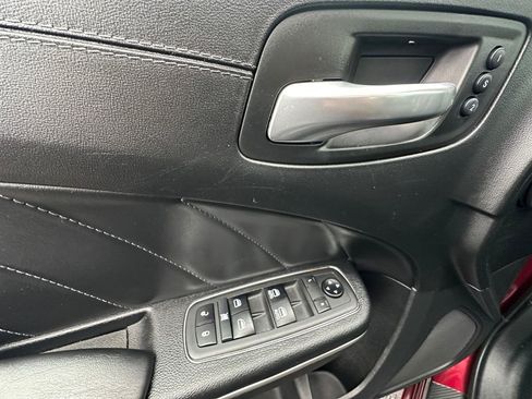 Used 2019 Dodge Charger R/T w/ Plus Group image 11