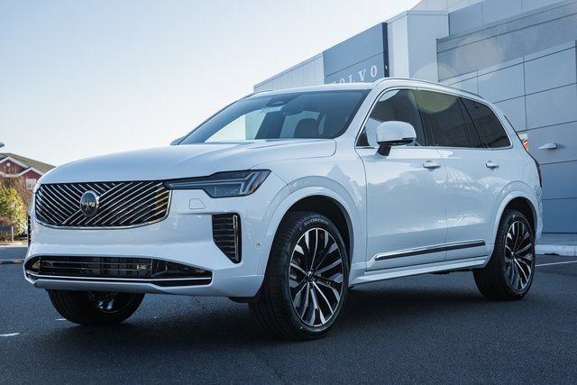 New 2026 Volvo XC90 B6 Plus AWD/4WD image 3