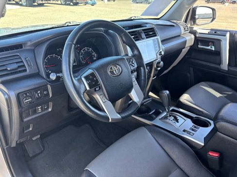 Used 2023 Toyota 4Runner SR5 Premium w/ Moonroof Package RWD image 19