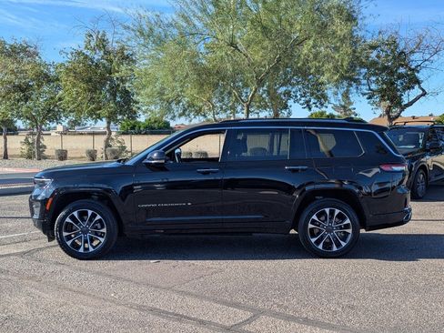 Used 2022 Jeep Grand Cherokee L Overland image 3