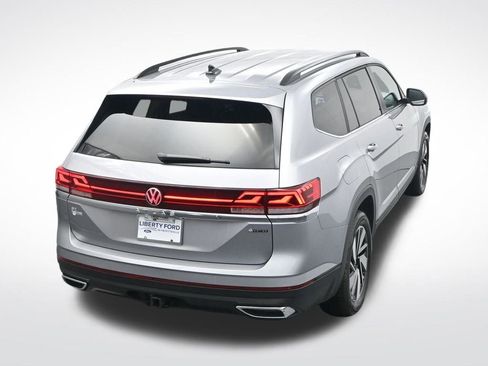 Used 2024 Volkswagen Atlas SE image 28